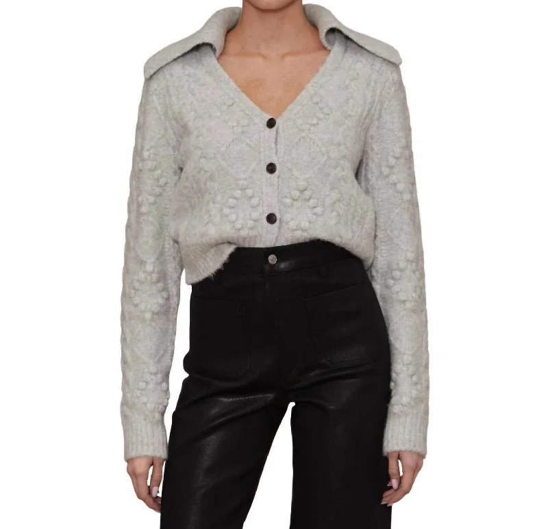 Cable Knit Cardigan In Heather Grey Artistic Women's Avant - 