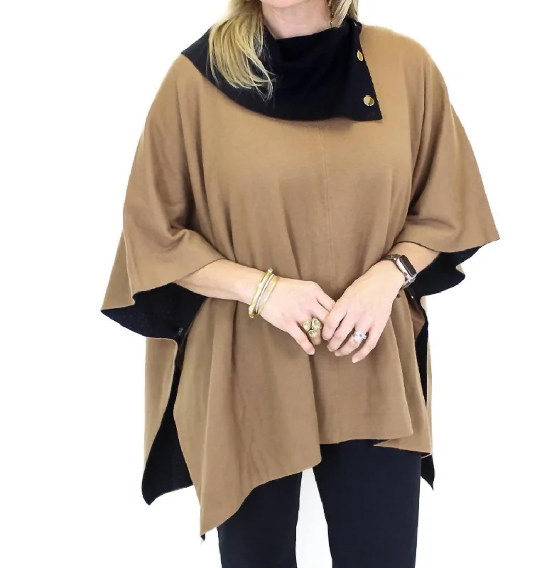Gold Button Poncho In Black/tan garde