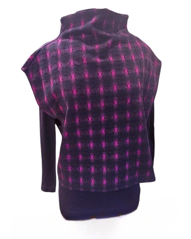 Mendoza Sweater Top In Black/pink Refined Women's 