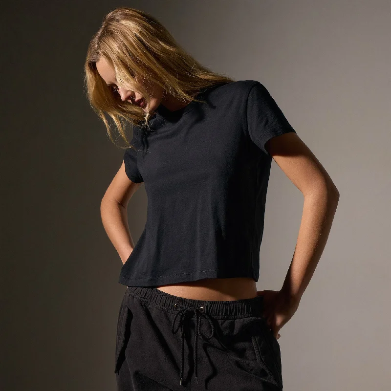 Brushed Elevated Jersey Short Sleeve Tee - Black Sleek Women's Metallic