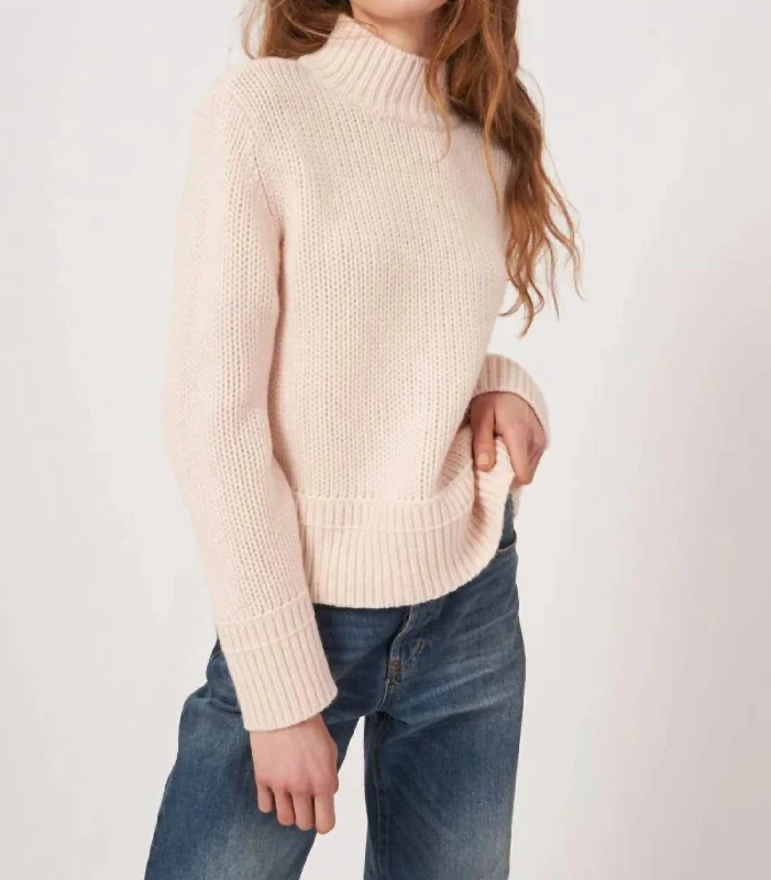 Chunky Knit Cashmere Sweater In Cream Streetwear Style for 