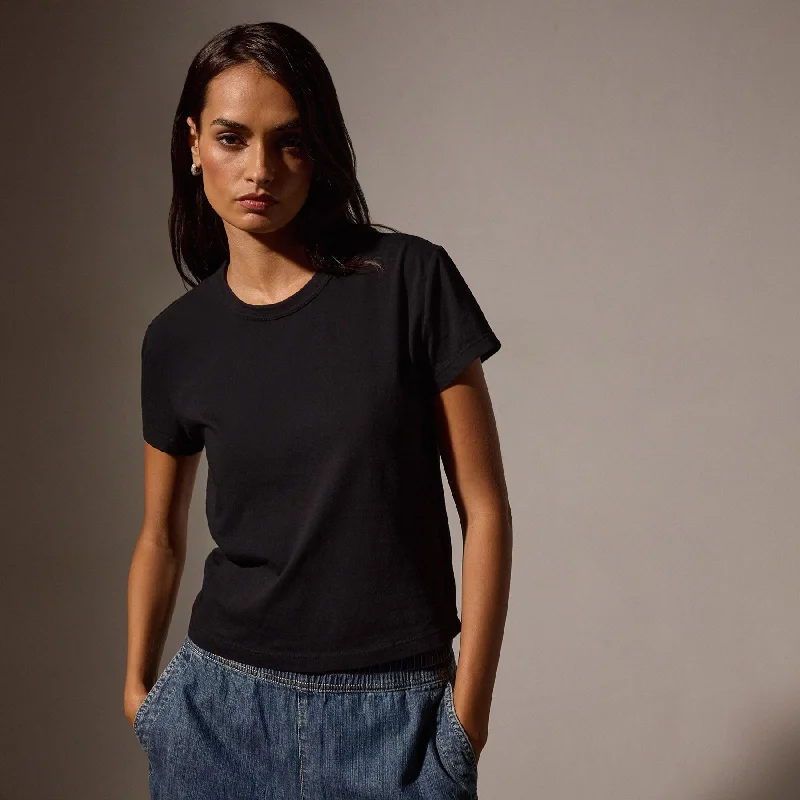 Shrunken Crew Neck Tee - Black Elegant Women's Formal 