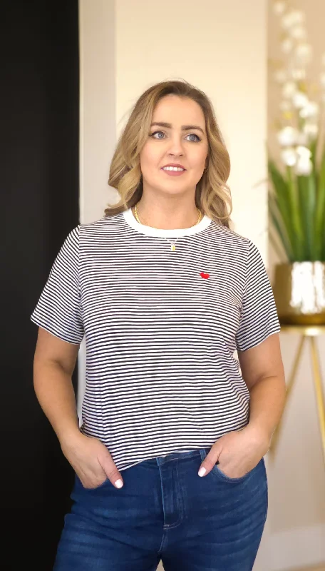 Pisa Stripe Tee Laid - back Women's Vibe