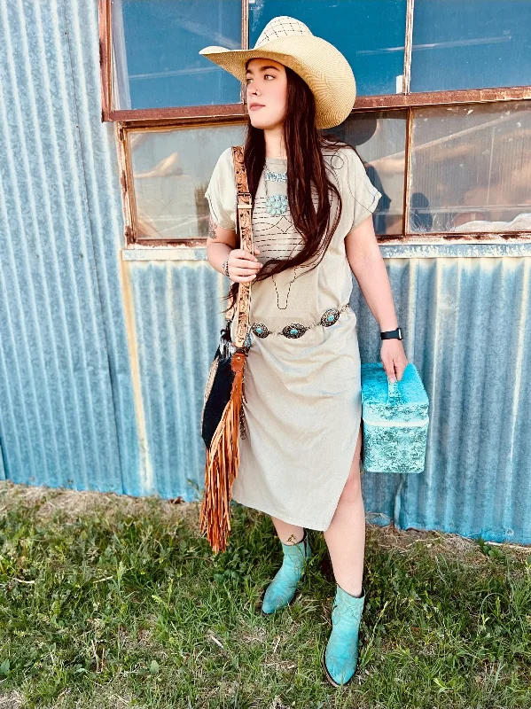 Boot Stitch T-shirt Slit to the Hip Tan Dress Laid - back Women's Style