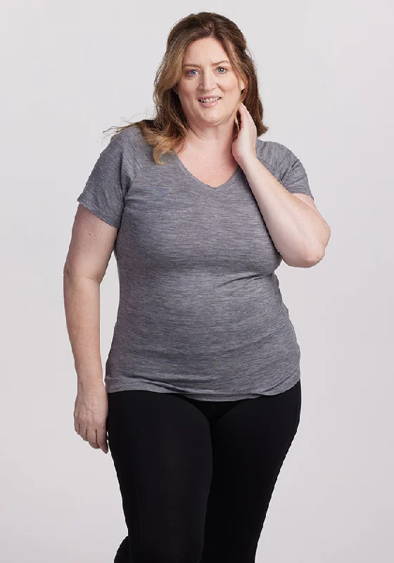 Mia V Neck - Graphite Heather Youthful Women's Pop