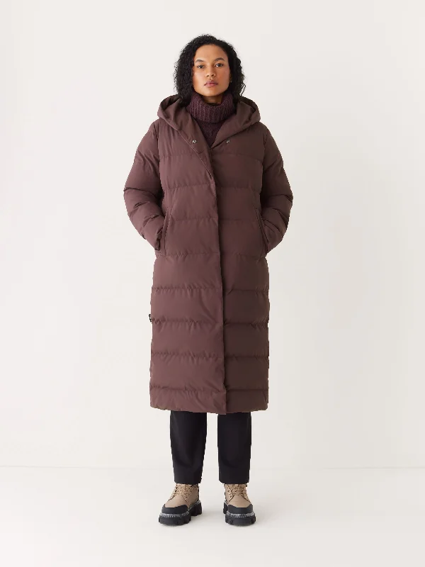 The Highland Long Puffer Coat in Burgundy Athletic Women's High - 