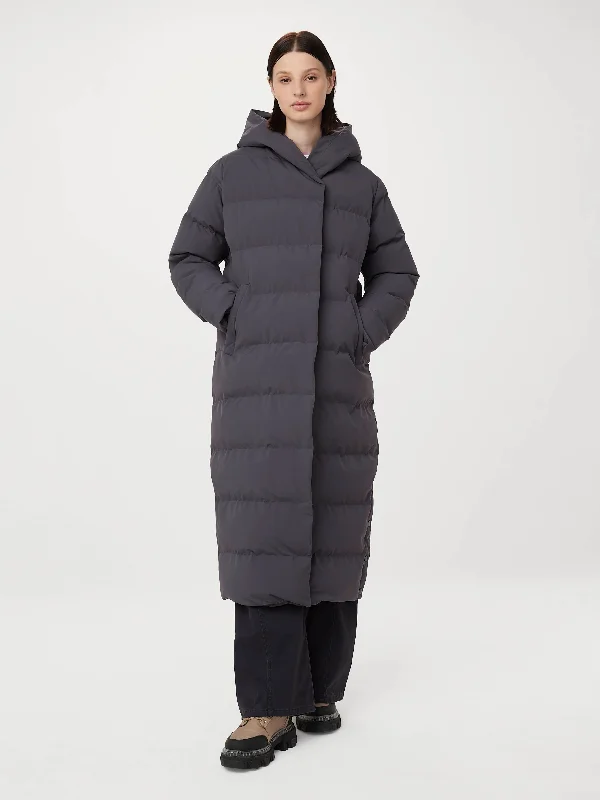 The Highland Long Puffer Coat in Dark Grey Cool Women's Distressed