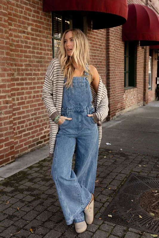 Perfect Throwback Wide Leg Overalls - Light Denim Sophisticated Women's 