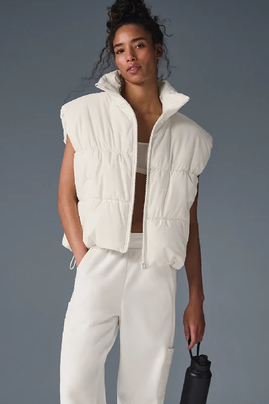 Incline Puffer Vest - Ivory Laid - back Women's Vibe